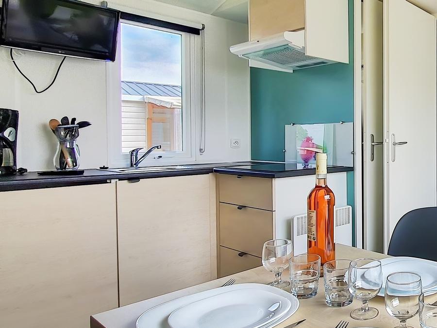 Mobilhome 5 personnes - Cottage Pacifique - 2 chambres : 27m² - Terrasse couverte 9m² 4/5 pers. 10