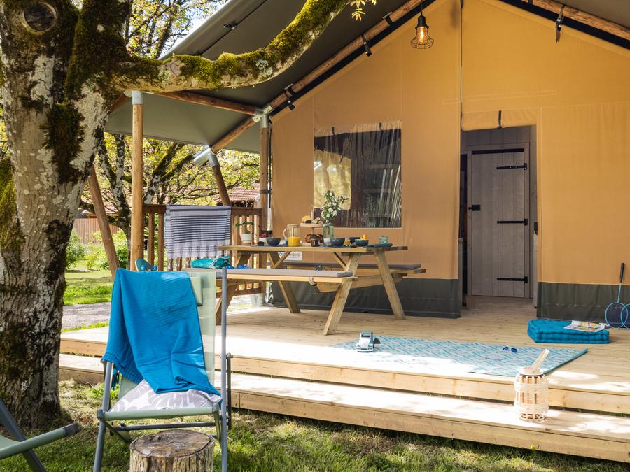 Tente en toile et en bois 4 personnes - Lodge Woody - 2 chambres - 4 personnes 1