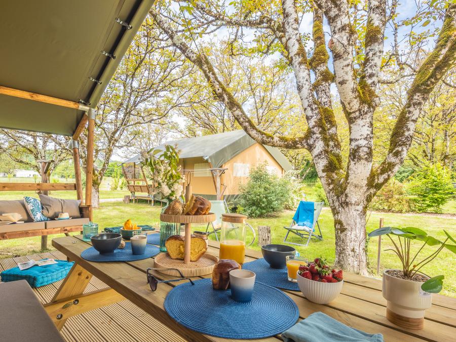 Tente en toile et en bois 4 personnes - Lodge Woody - 2 chambres - 4 personnes 2