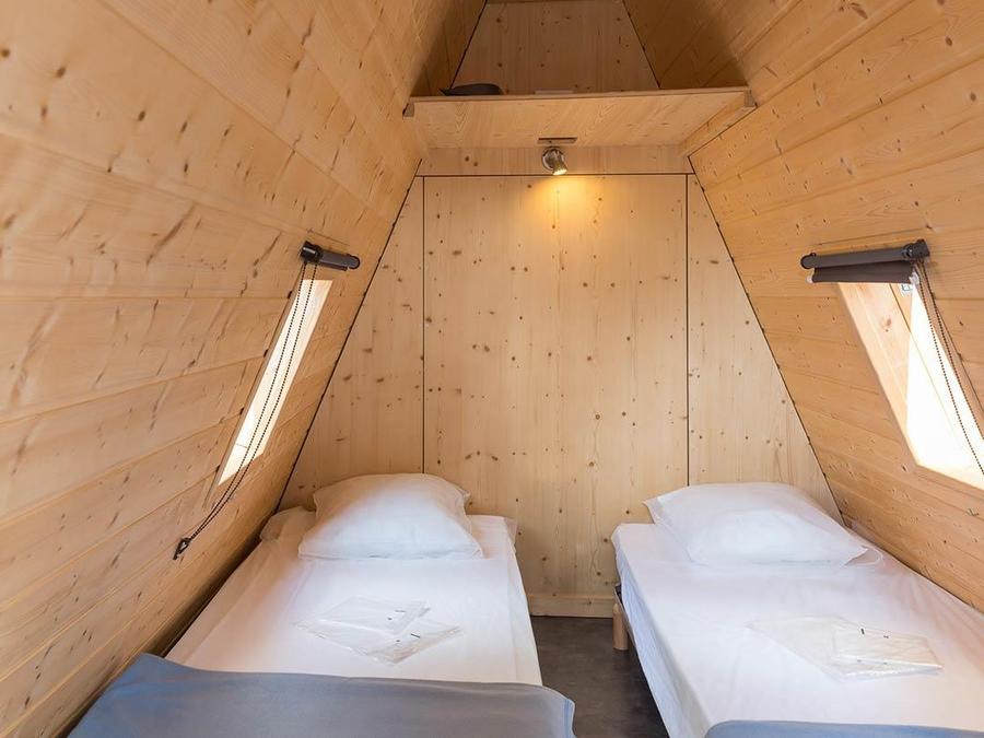 Hébergement 2 personnes - CABADIENNE 1 chambre 8m² avec terrasse 2 pers 3