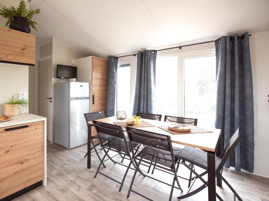Mobilhome 8 personnes - Padang Padang - arrivée mercredi 2