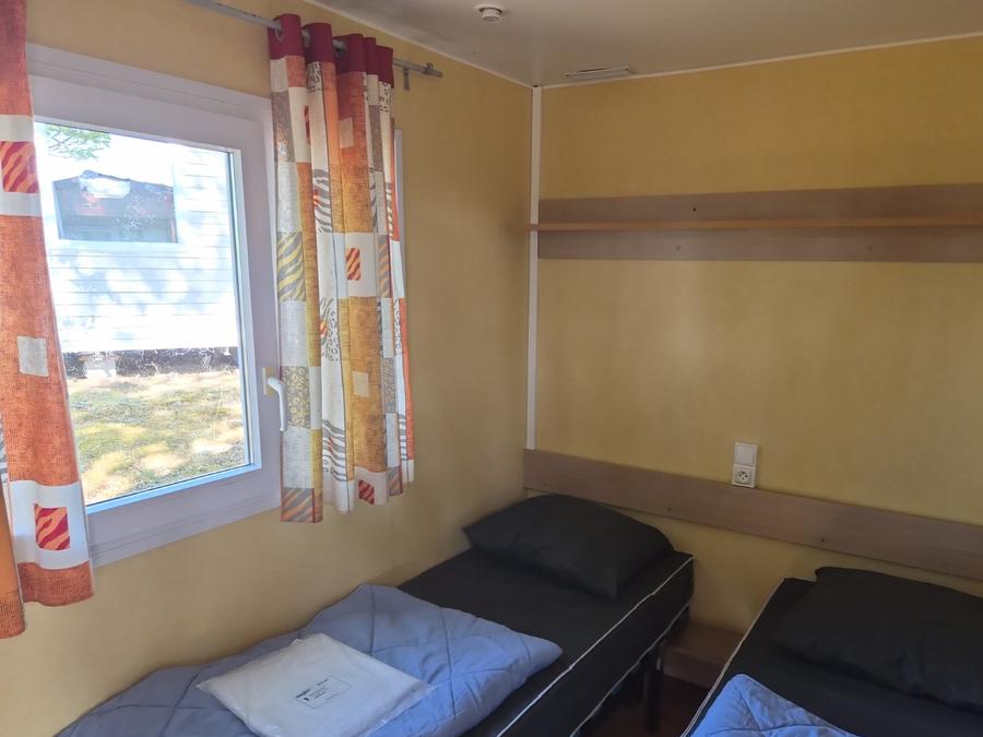Mobilhome 4 personnes - Mobil-home Eco Nature – 2 chambres – sanitaires communs 5