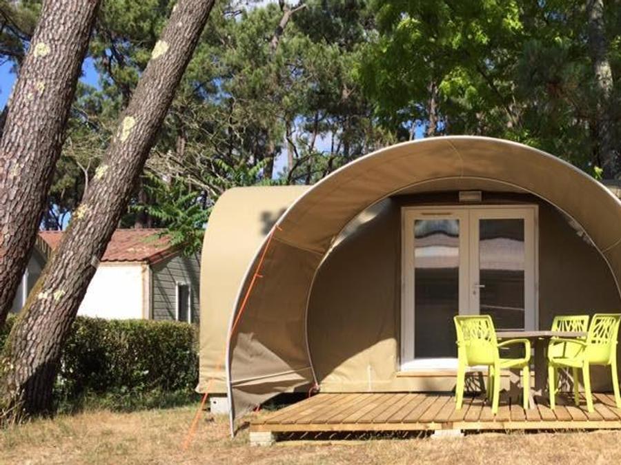 Tente 4 personnes - Coco Sweet 2ch-sans sanitaires | INSOLITE - 16m² terrasse couverte - sans TV 0