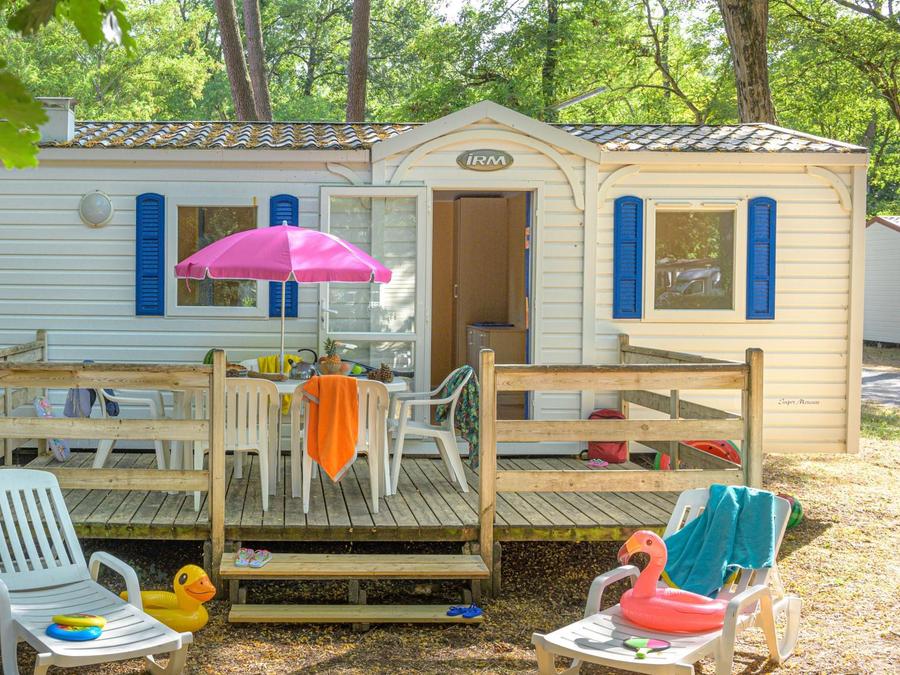 Mobilhome 4 personnes - Classique 2ch (sans TV)-terrasse découverte-26m² | STANDARD 7