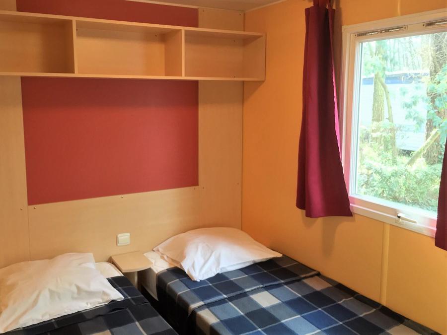 Mobilhome 4 personnes - Classique 2ch (sans TV)-terrasse découverte-26m² | STANDARD 8