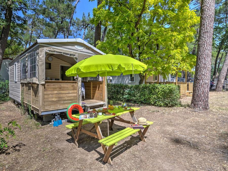 Bungalow toilé 5 personnes - Cabane Nature 2ch-sans sanitaires-terrasse couverte-19m²-sans TV 8