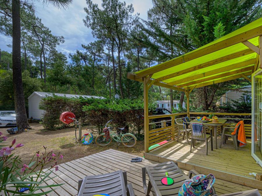 Mobilhome 5 personnes - Premium PLUS 2ch-CLIM- 2 SDB-TV-LV-plancha-terrasse couverte-33m² | PREMIUM 4