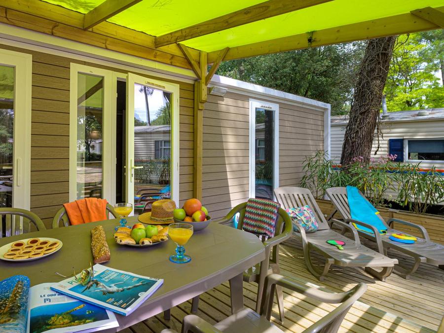 Mobilhome 5 personnes - Premium PLUS 2ch-CLIM- 2 SDB-TV-LV-plancha-terrasse couverte-33m² | PREMIUM 3