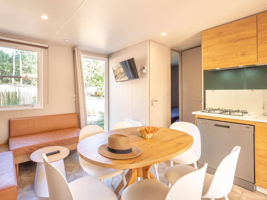 Mobilhome 4 personnes - Garden 2ch-CLIM-baignoire-TV-LV-plancha-terrasse couverte-31m² | PREMIUM 5