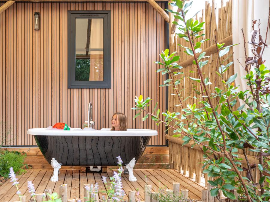 Mobilhome 4 personnes - Garden 2ch-CLIM-baignoire-TV-LV-plancha-terrasse couverte-31m² | PREMIUM 2