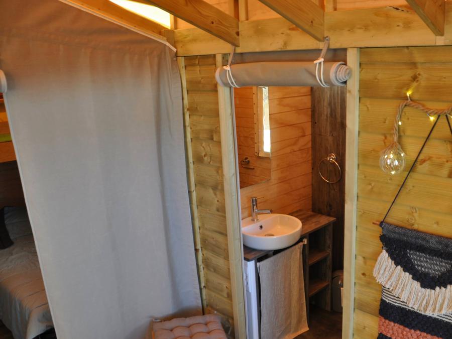 Lodge 5 personnes - Cosyflower 2ch -TV-plancha-terrasse couverte-28m² | CONFORT 6