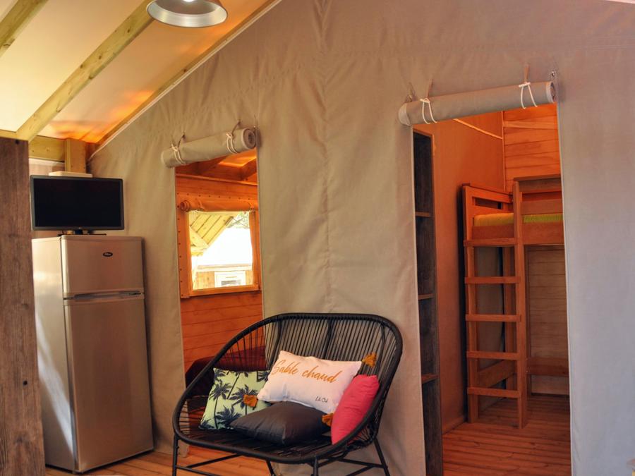 Lodge 5 personnes - Cosyflower 2ch -TV-plancha-terrasse couverte-28m² | CONFORT 5