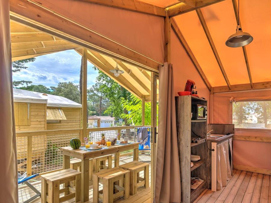 Lodge 5 personnes - Cosyflower 2ch -TV-plancha-terrasse couverte-28m² | CONFORT 2