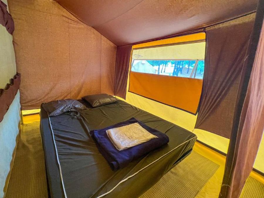Tente en toile et en bois 4 personnes - Tente Toile & Bois, sans sanitaires 3