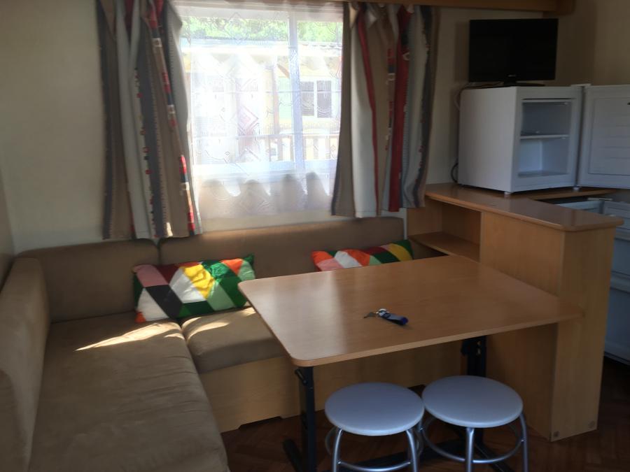 Mobilhome 4 personnes - 2 chambres non clim + terrasse 2