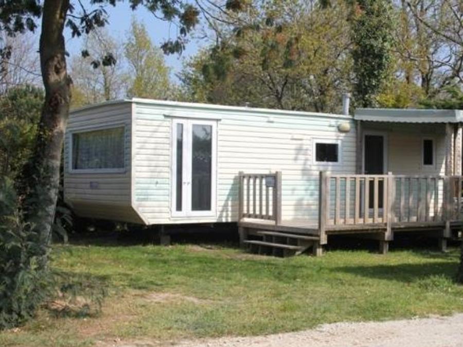 Mobilhome 4 personnes - 20 m² + terrasse 0