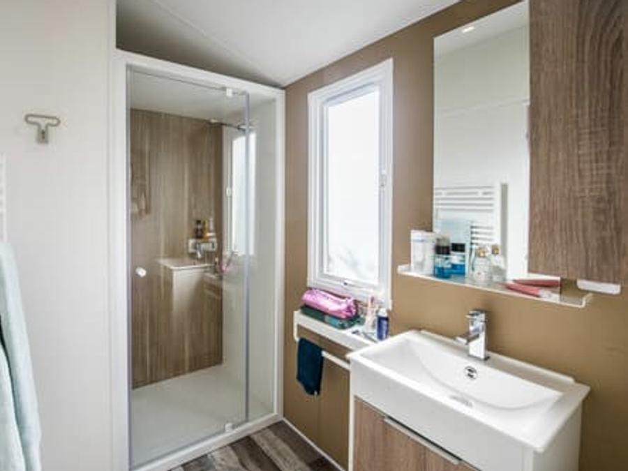 Mobilhome 4 personnes - Cottage Prestige - 2 chambres 2 salles de bain 4