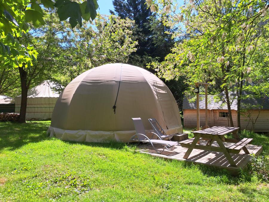 Unique 4 personnes - Dôme WIGWAM avec sanitaires 27 m² 8