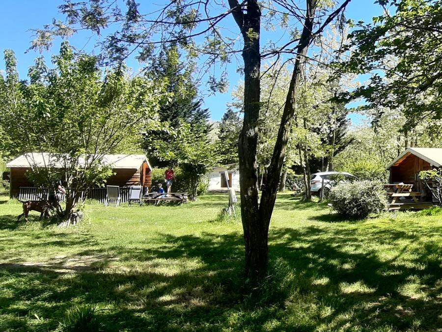 Chalet 5 personnes - CABANE TRAPPEUR sans sanitaires 19.5 m² 7