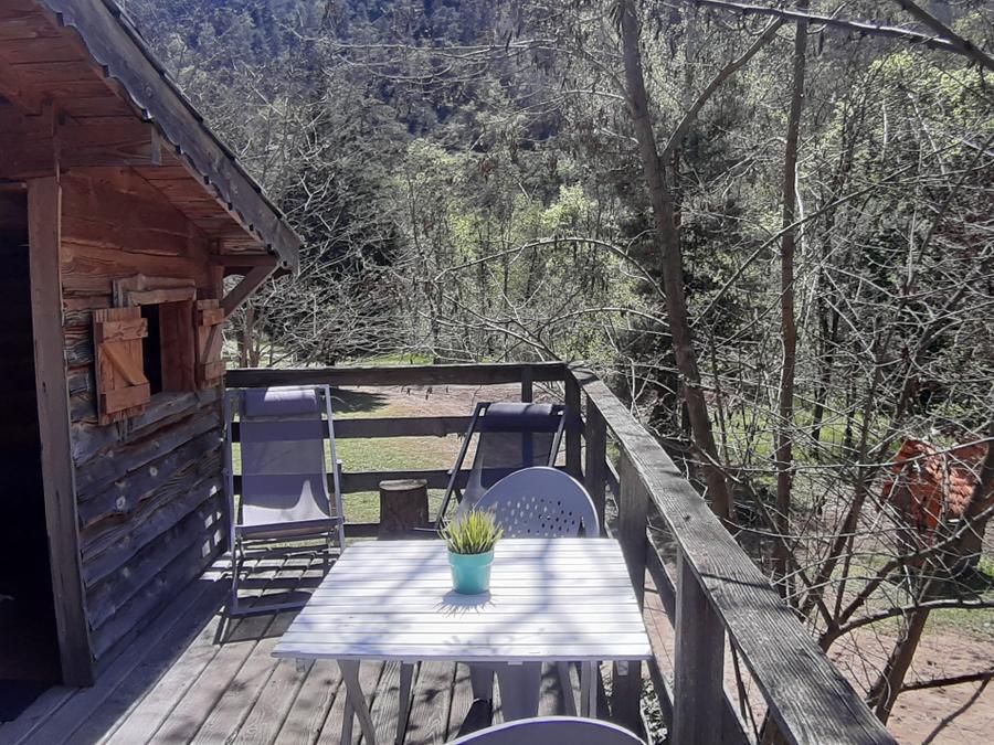 Unique 4 personnes - CABANE PERCHEE avec salle de bain et SPA 14