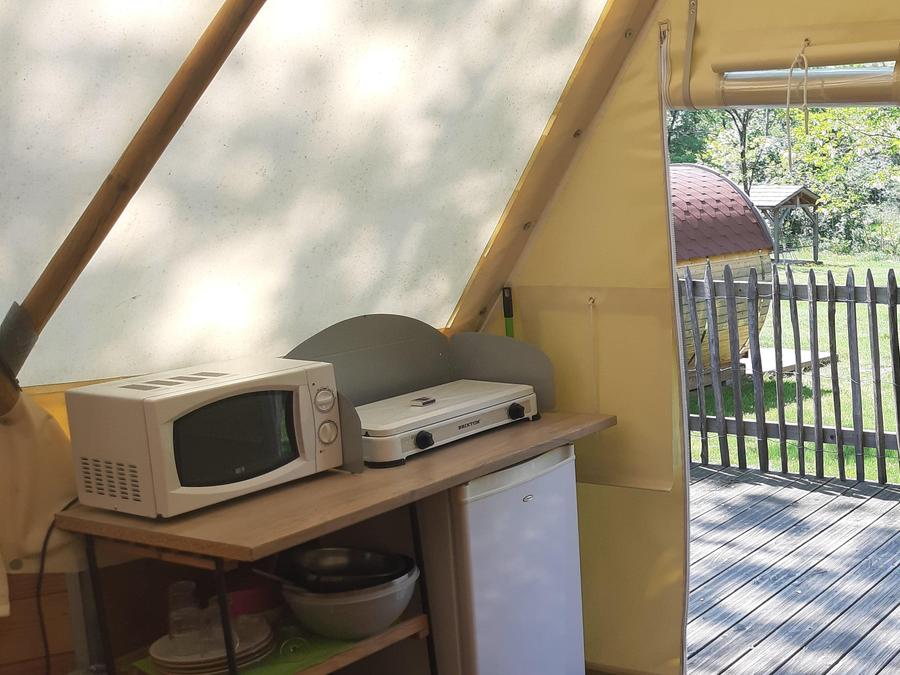 Unique 4 personnes - LODGE TIPI sans sanitaires 18 m² 3