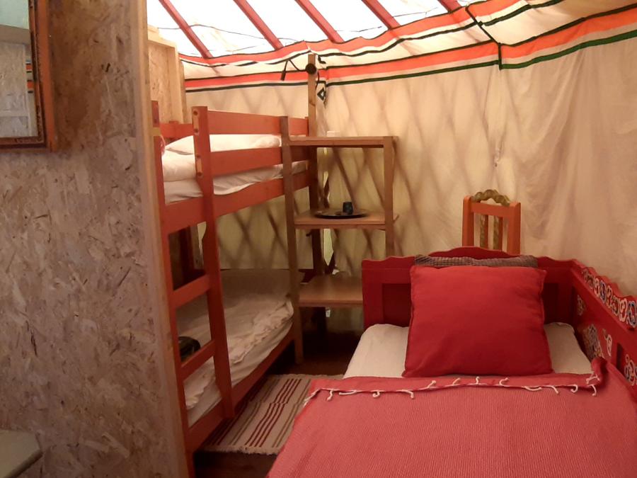 Unique 5 personnes - Yourte avec salle de bain pour 5 personnes 2