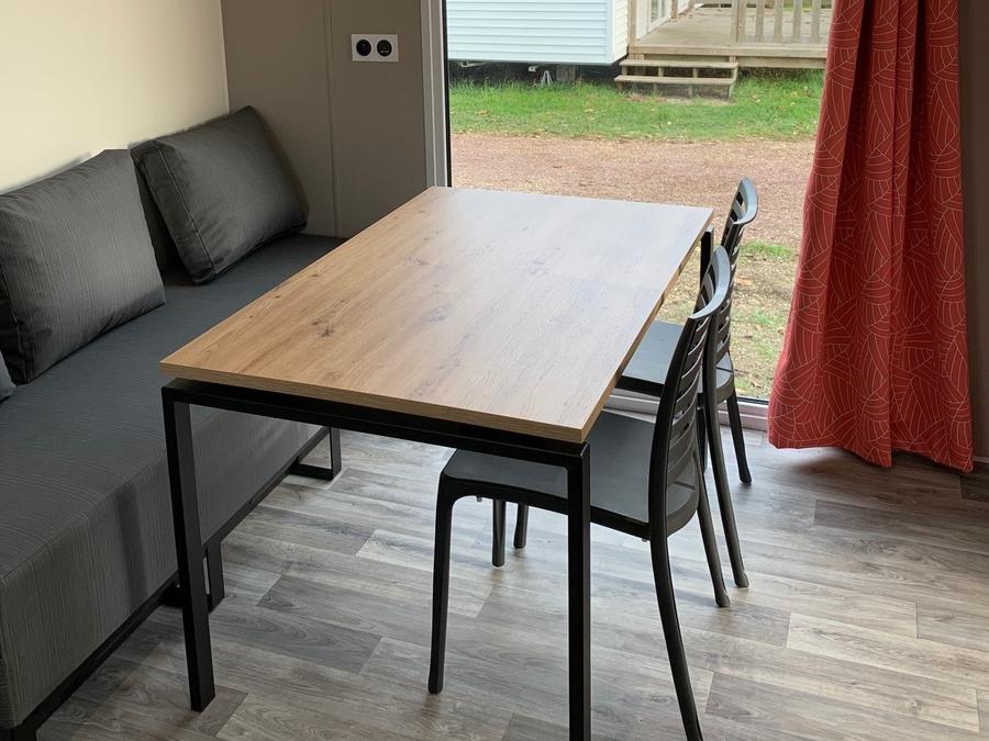 Mobilhome 4 personnes - 25m2 (2021) + Terrasse bois semi-couverte 8m2. 4 pers 18