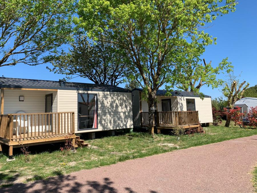 Mobilhome 4 personnes - 25m2 (2021) + Terrasse bois semi-couverte 8m2. 4 pers 6