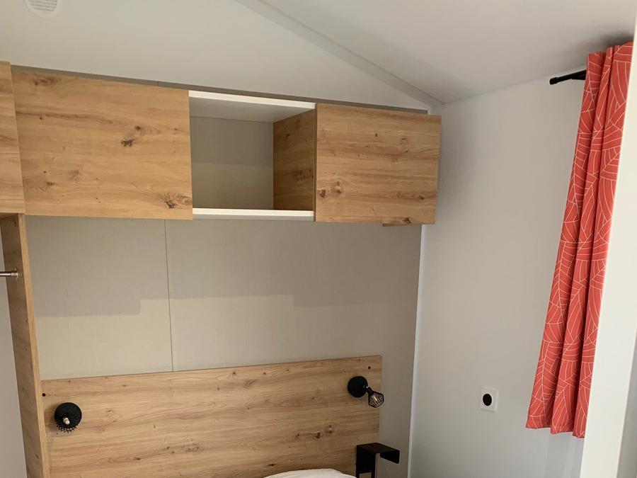 Mobilhome 4 personnes - 25m2 (2021) + Terrasse bois semi-couverte 8m2. 4 pers 16
