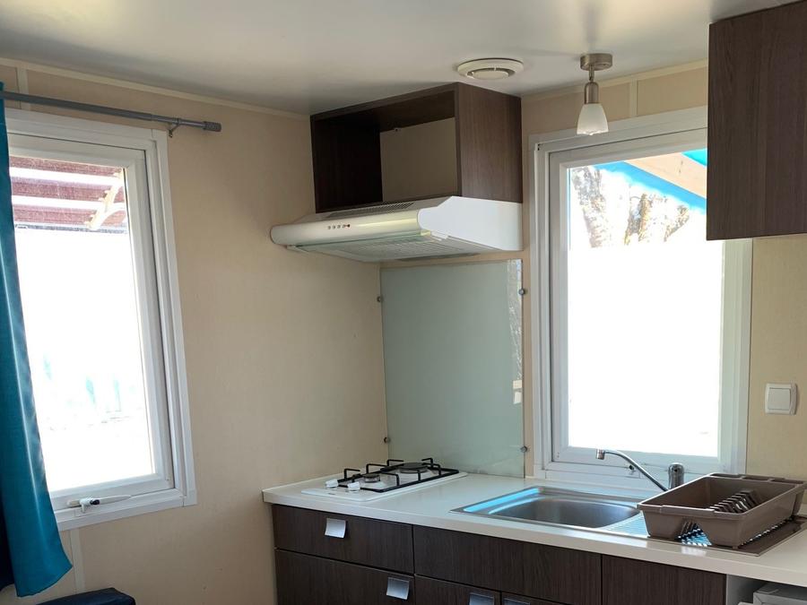 Mobilhome 4 personnes - 20m² + Terrasse bois couverte 8m². 2/4 pers 10