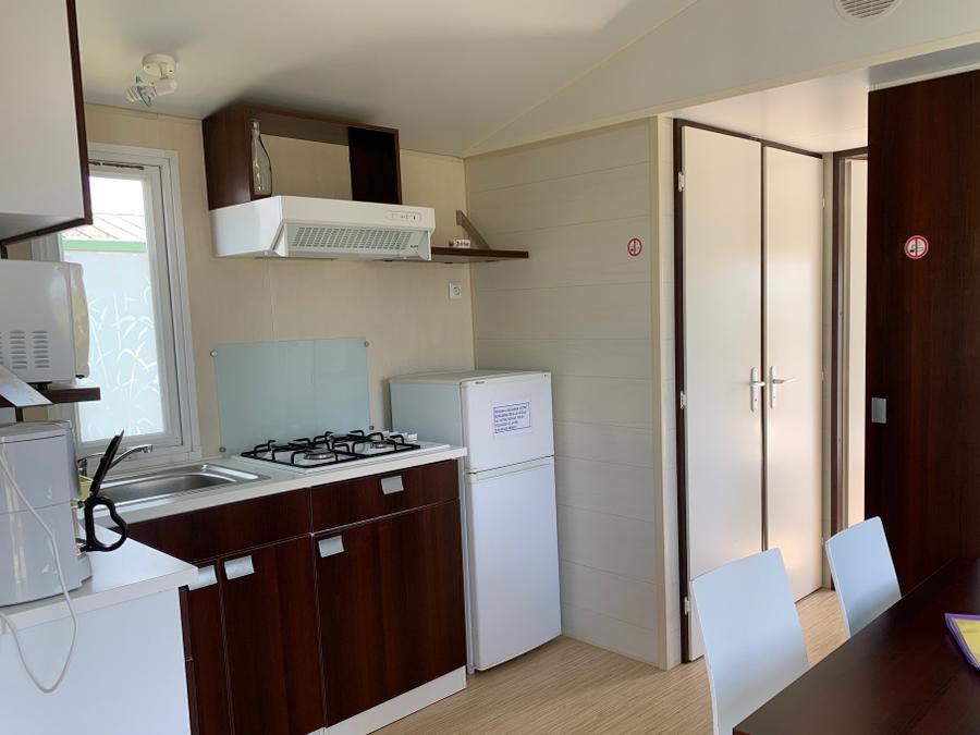 Mobilhome 4 personnes - 26m² + Terrasse bois intégrée de 7m². 4 pers 1