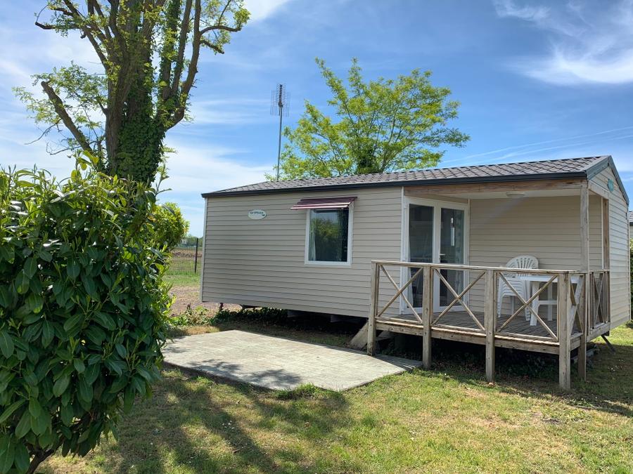Mobilhome 4 personnes - 26m² + Terrasse bois intégrée de 7m². 4 pers 0