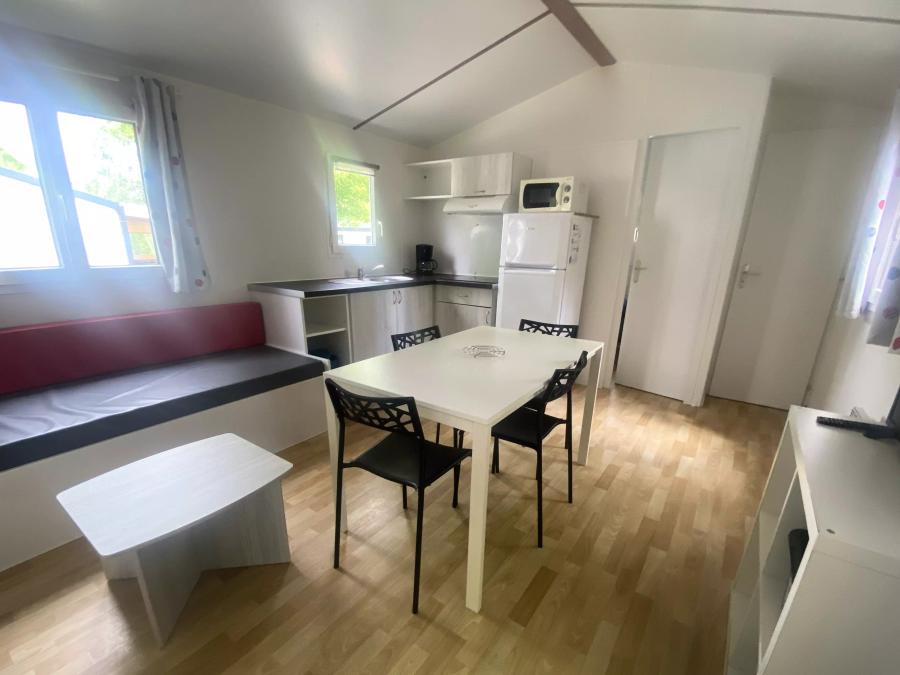 Mobilhome 4 personnes - Confort 3 Pièces 4 Personnes + TV 3