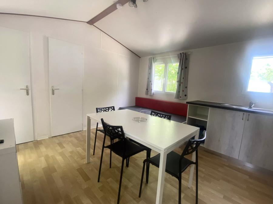 Mobilhome 4 personnes - Confort 3 Pièces 4 Personnes + TV 4