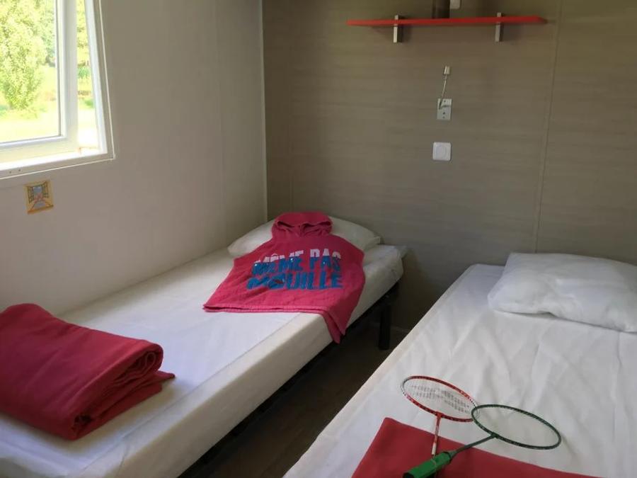 Mobilhome 6 personnes - TV 4