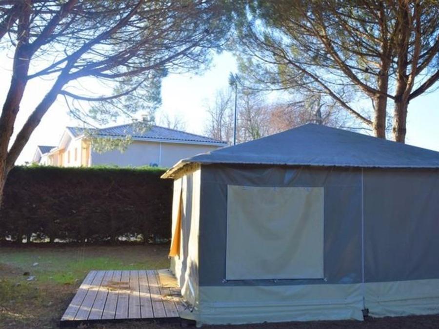 Bungalow toilé 4 personnes - 16 m² sans sanitaires 4