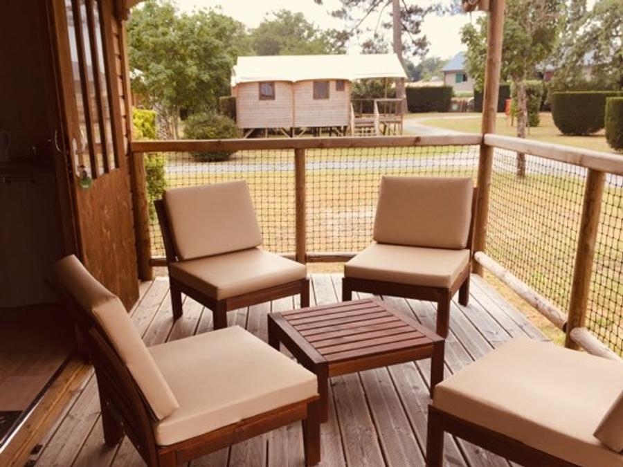 Hébergement 4 personnes - LODGE SUR PILOTIS 1