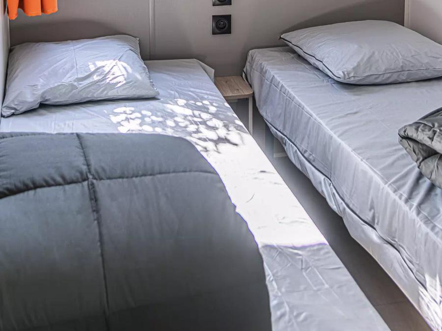 Mobilhome 8 personnes - 5 Pièces 8 Personnes Climatisé + TV 4