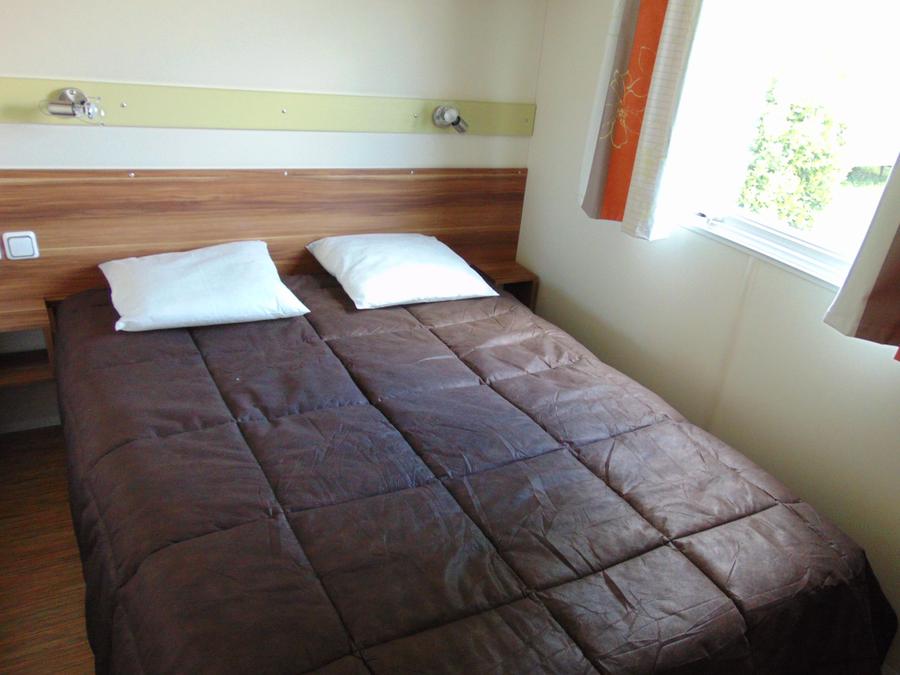 Mobilhome 6 personnes - éco 30 m² / 2 chambres - terrasse couverte 4