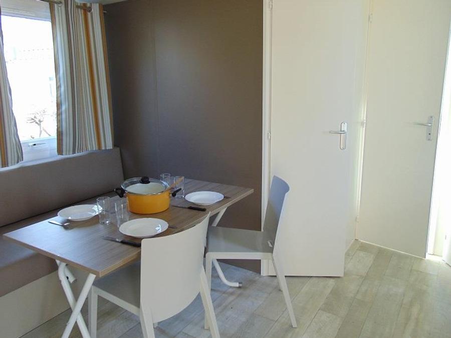 Mobilhome 4 personnes - Confort 24 m² / 2 chambres - terrasse 3