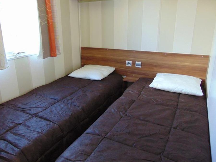 Mobilhome 6 personnes - Standard 32 m² / 3 chambres - terrasse 2