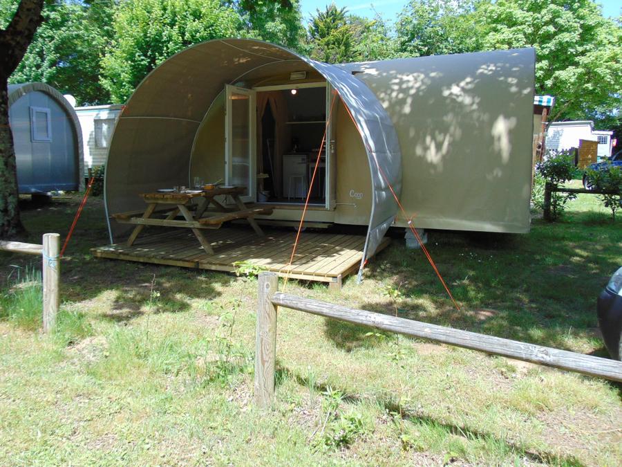 Tente en toile et en bois 4 personnes - Coco Sweet 16m² / 2 chambres - terrasse (sans sanitaires privatifs) 0
