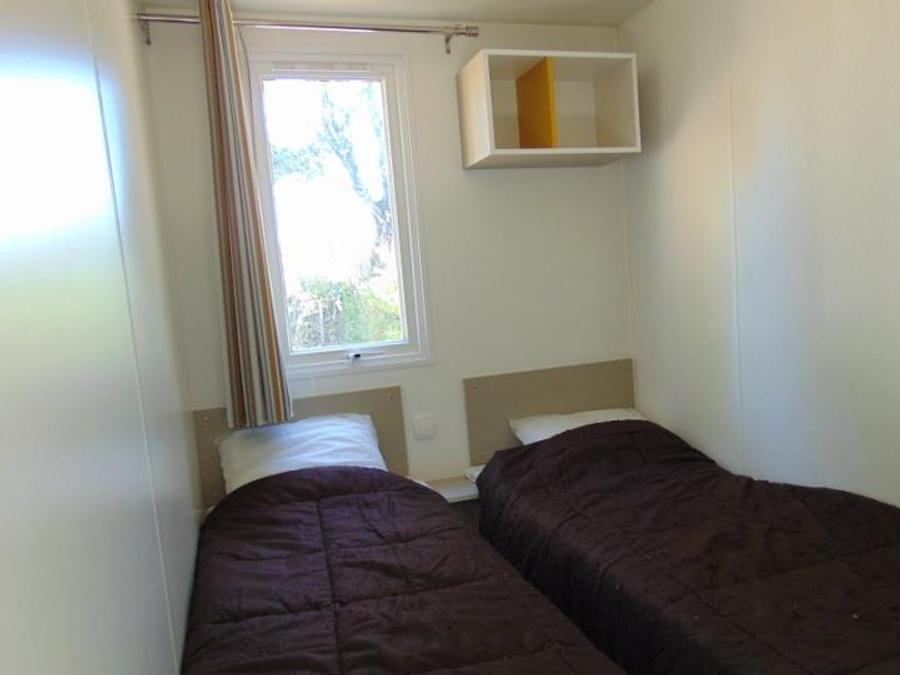 Mobilhome 8 personnes - Confort 38 m² / 4 chambres - terrasse 4
