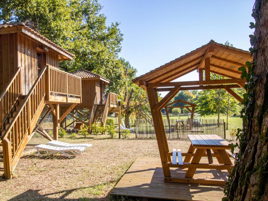 Hébergement 2 personnes - Cabane pilotis 0