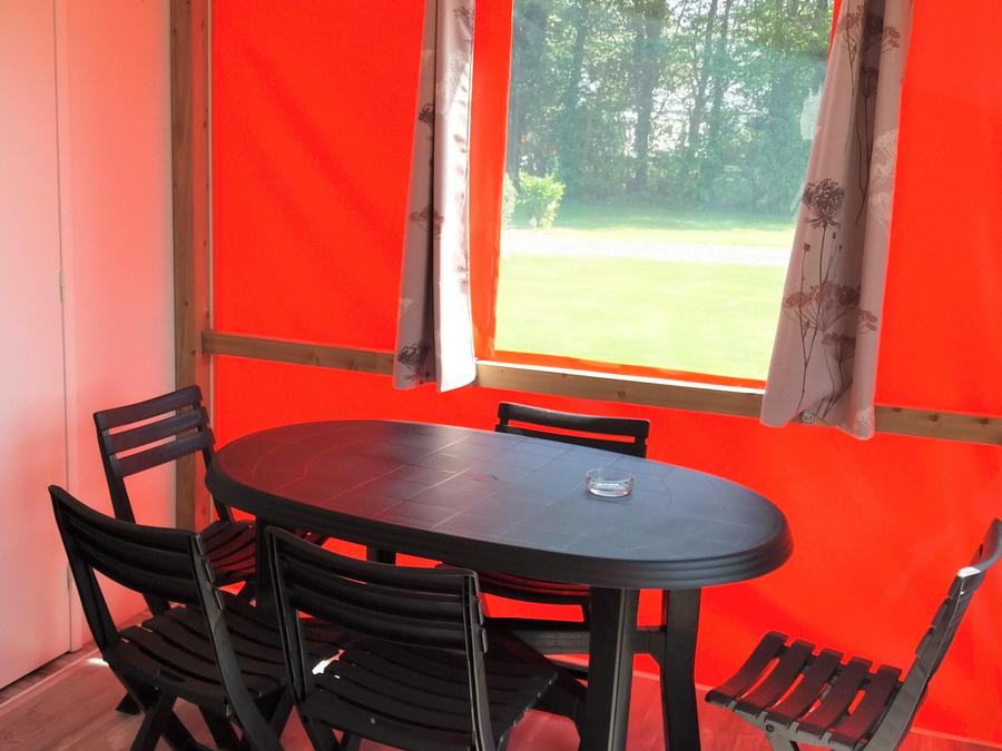 Bungalow toilé 5 personnes - TITHOME, avec toilettes sans douche 2