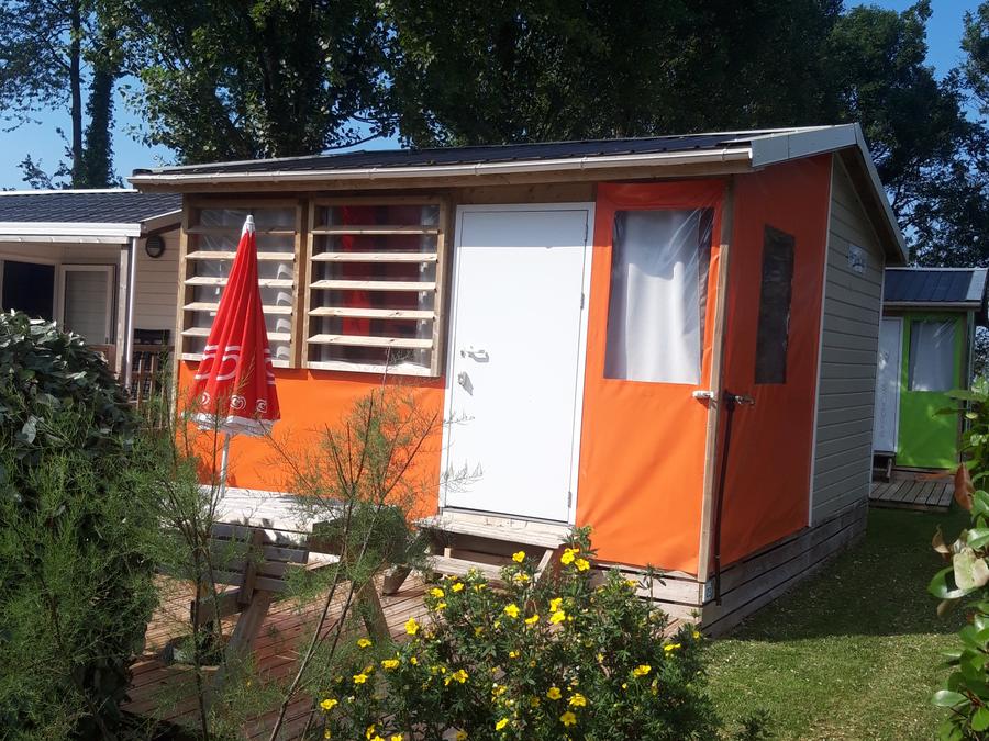Bungalow toilé 5 personnes - TITHOME, avec toilettes sans douche 0