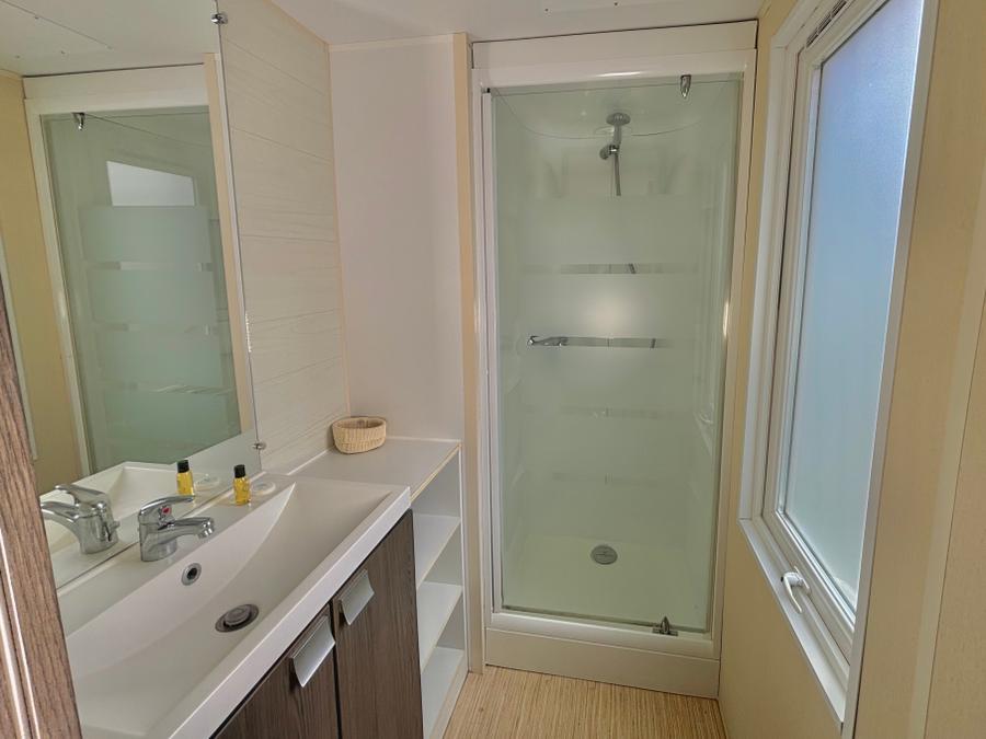 Mobilhome 4 personnes - COTTAGE 2 CHAMBRES - avec climatisation 3