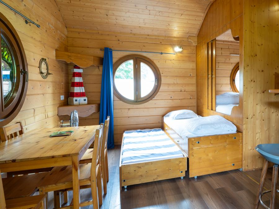 Insolite 6 personnes - CABANE DE SAM 23