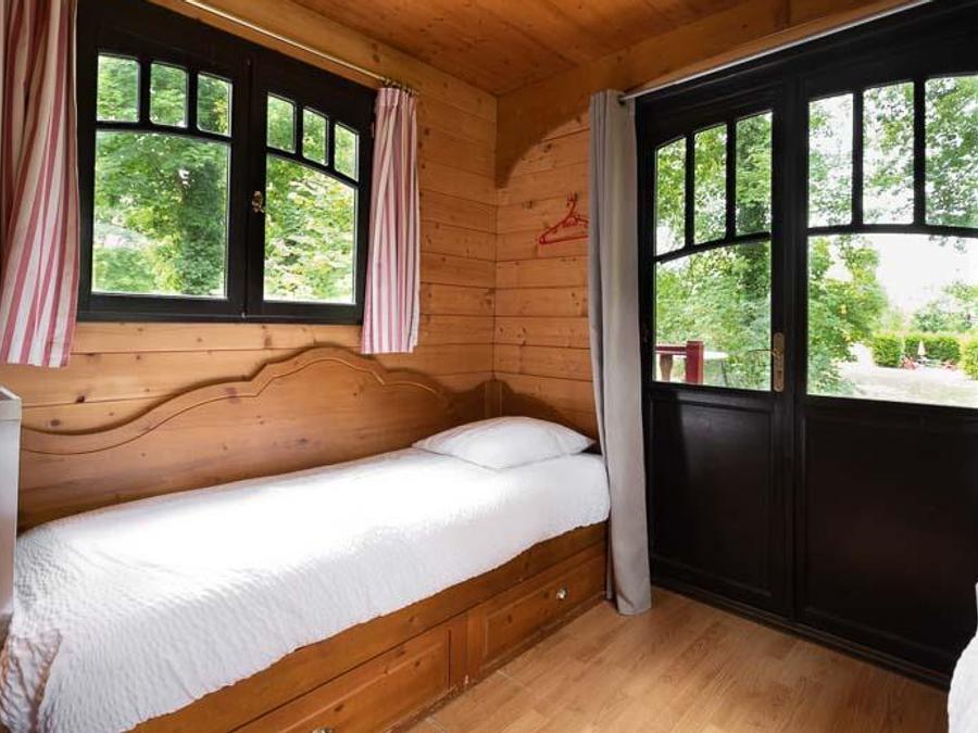 Insolite 5 personnes - GITE PREMIUM 8