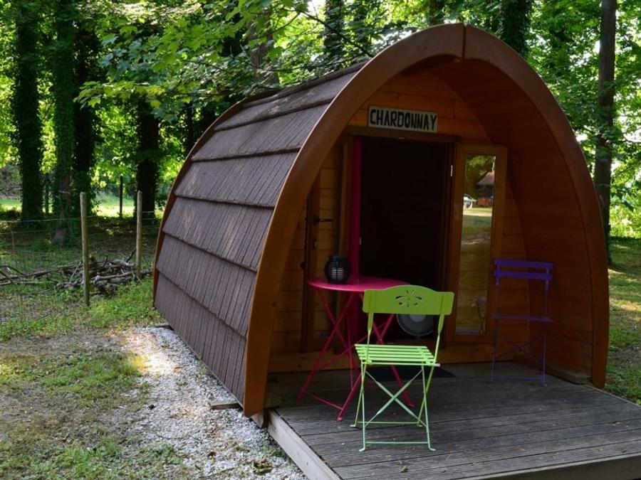 Insolite 3 personnes - GRAND POD sans sanitaire ni cuisine 0